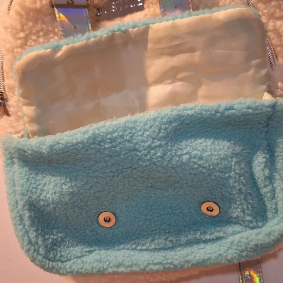 Backpack - Picture 2 of 4